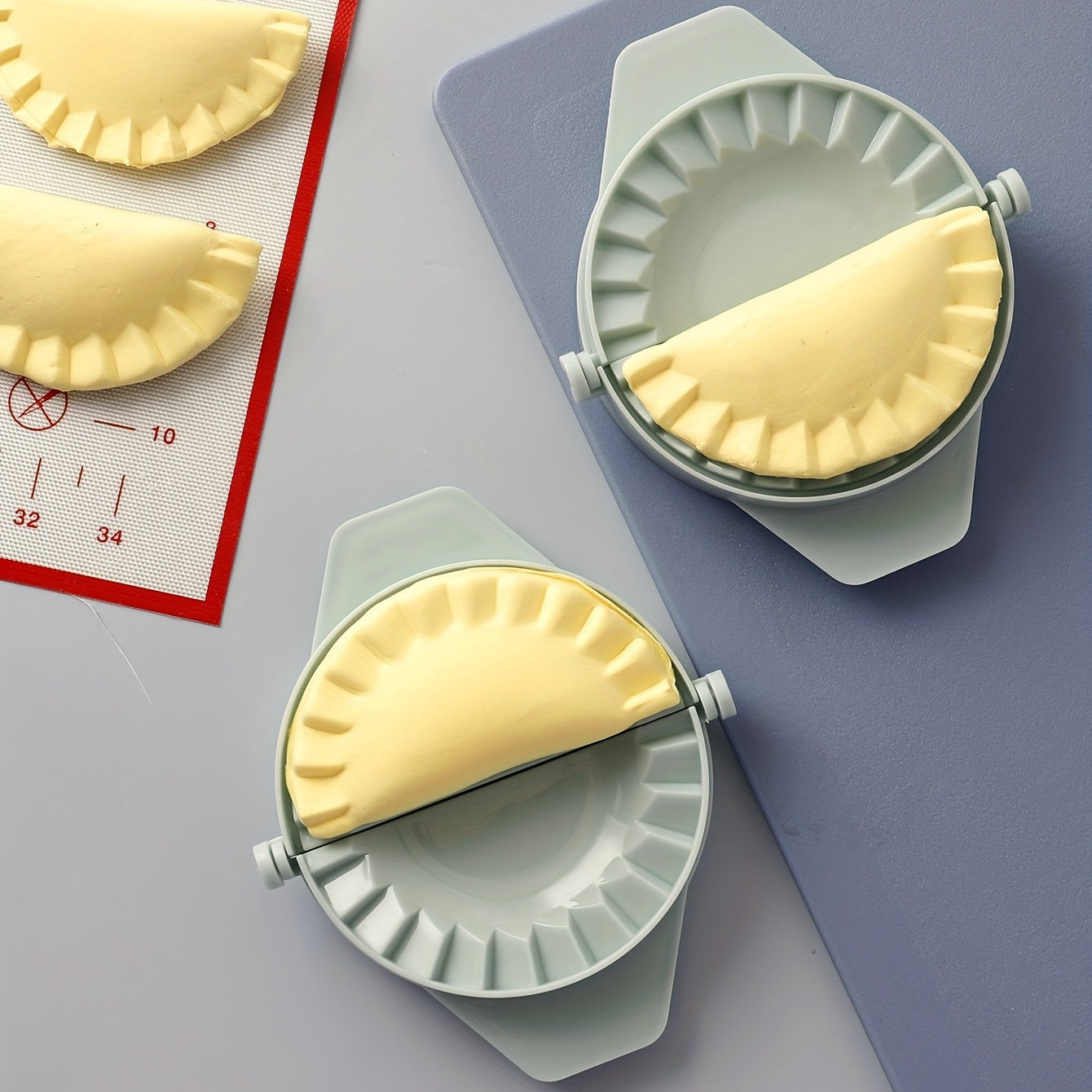 1pc Dumpling Maker, Empanadas Press Mold Maker, Dumpling Mold for Pierogi, Pastelitos, Calzone, Turnovers, Chinese Dumpling, Kitchen Gadgets, Baking Supplies, Kitchen Items